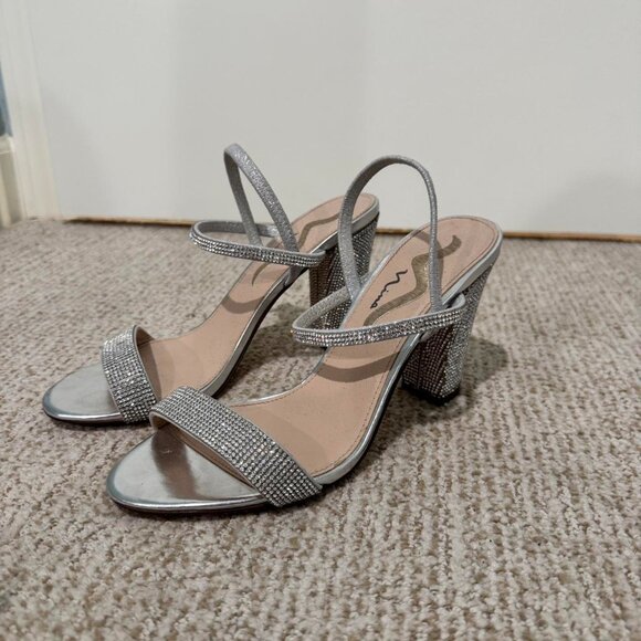 Women's Silver Courts - Picture 3 of 3